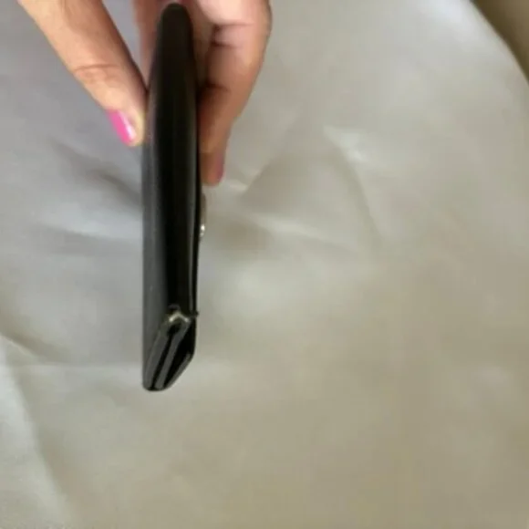 Bvlgari Key Case Clasic 6 Ring Black Leather - Picture 4 of 8